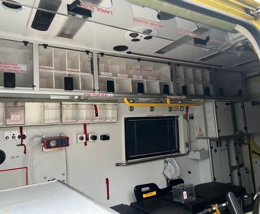Dezmembrez Citroen jumper ambulanță
