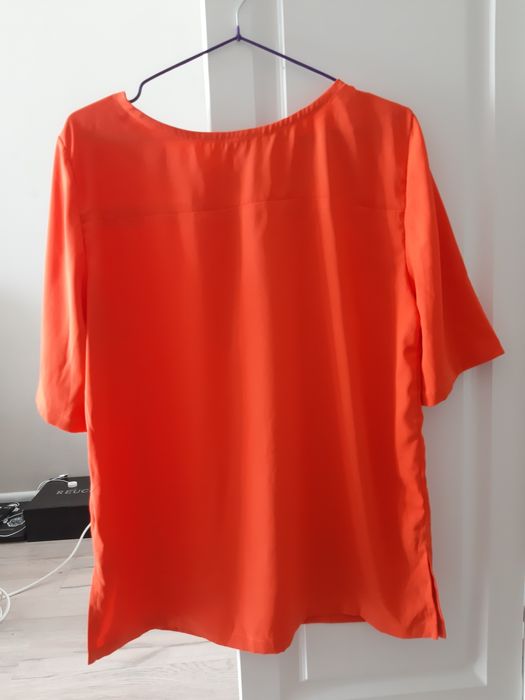 Продам  разные  блузки  все по  1000