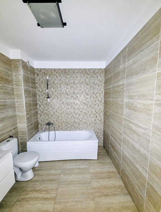 Apartament 2 camere, parter, mobilat si utilat, Zona Centrala Floresti !