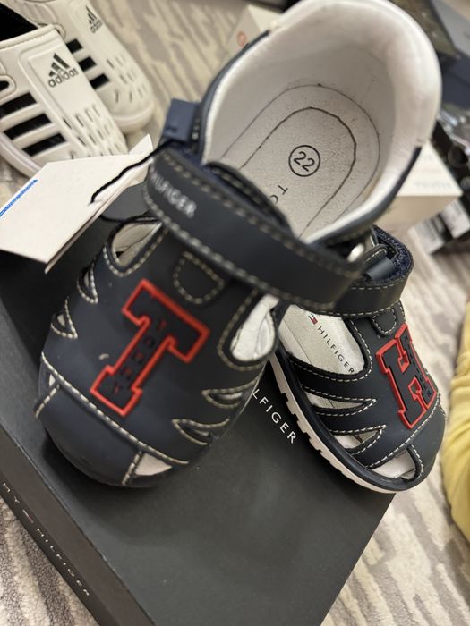 Sandale Tommy Hilfinger de piele