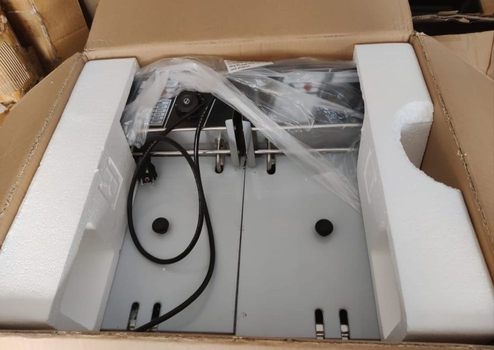 Friptiza dubla electrica 2 x 10 l.2500 w noua
