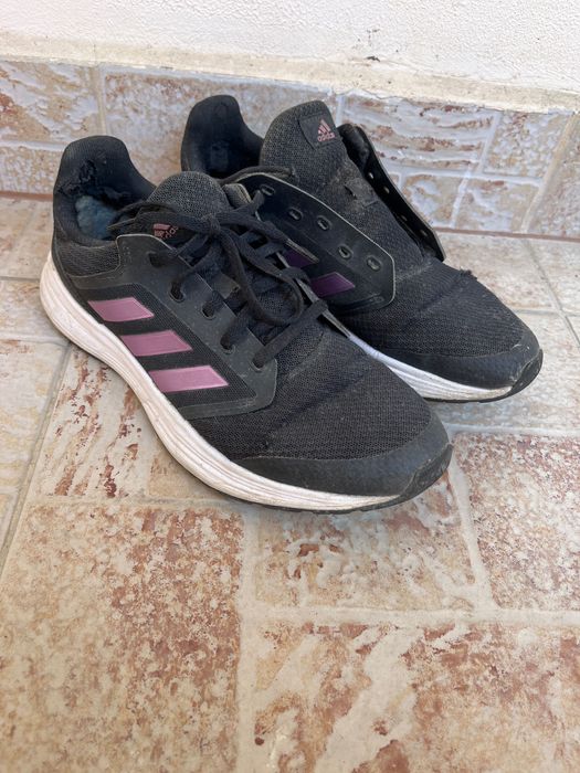 Дамски маратонки - Adidas, Nike - 39, 40