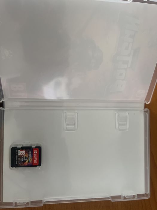 Vand Warhammer boltgun pentru nintendo switch