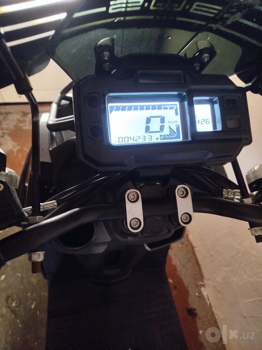 Скутер Танк. KYU. Moto тезда  сотилади. Йили 2024