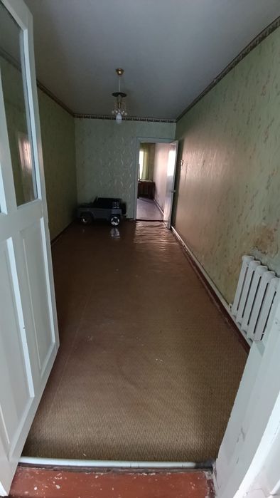 Продается квартира: 3 спальни + 2 санузла + веранда + 2 огорода|1 этаж