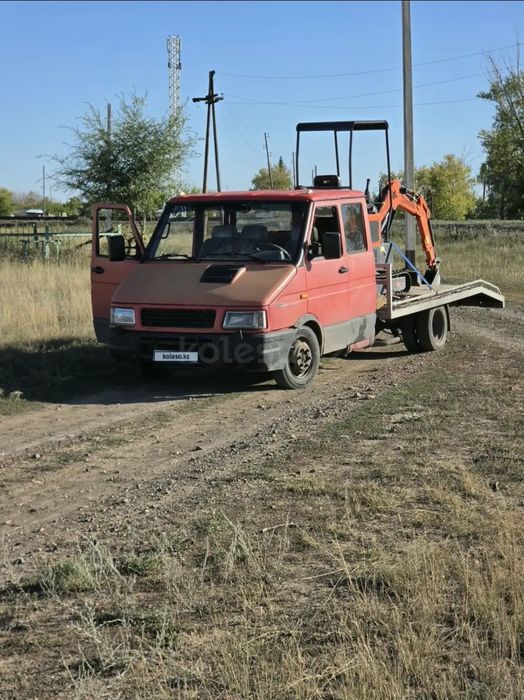 Продам Iveco Daily эвакуатор / бортовой (двойная кабина)