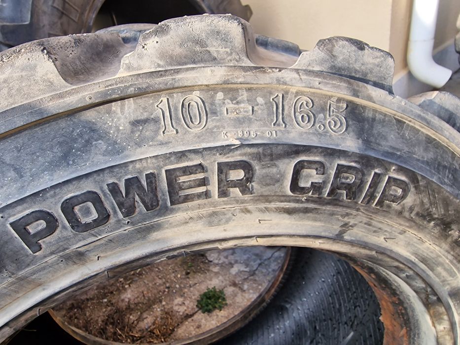 Anvelopă bobcat 10-16 5 marca Power Grip