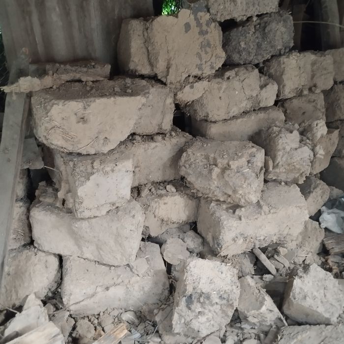 Глининые блоки и глина