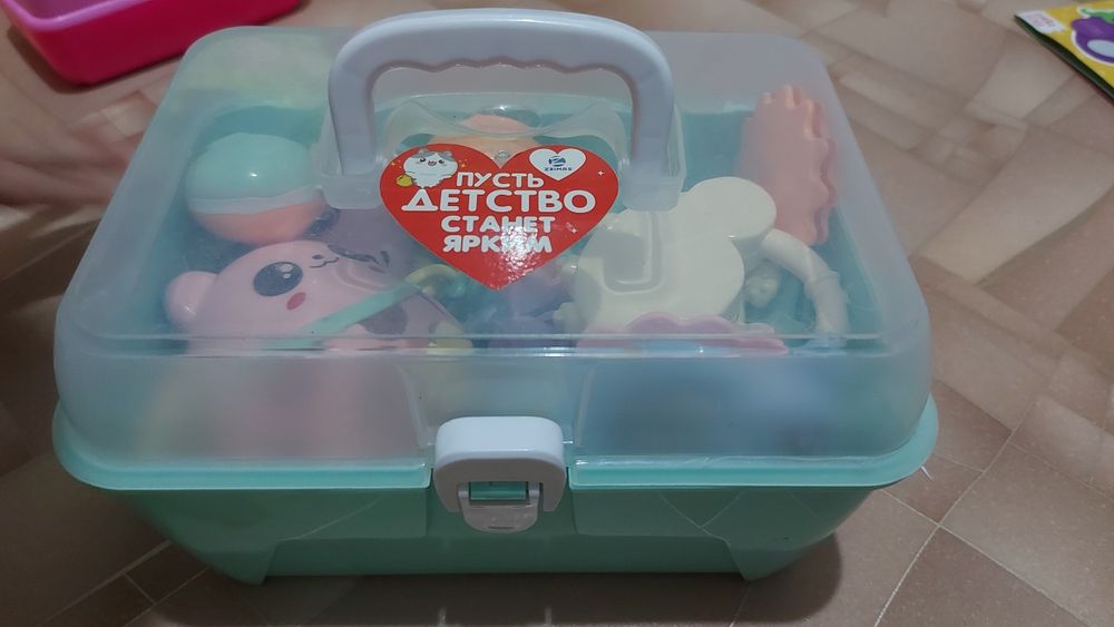 Отдам за киндер сюрприз