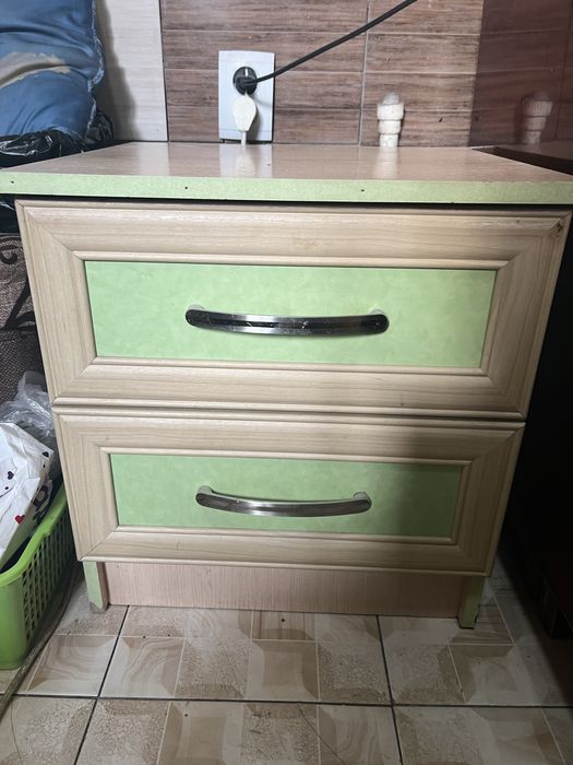 Продается спальный гарнитур