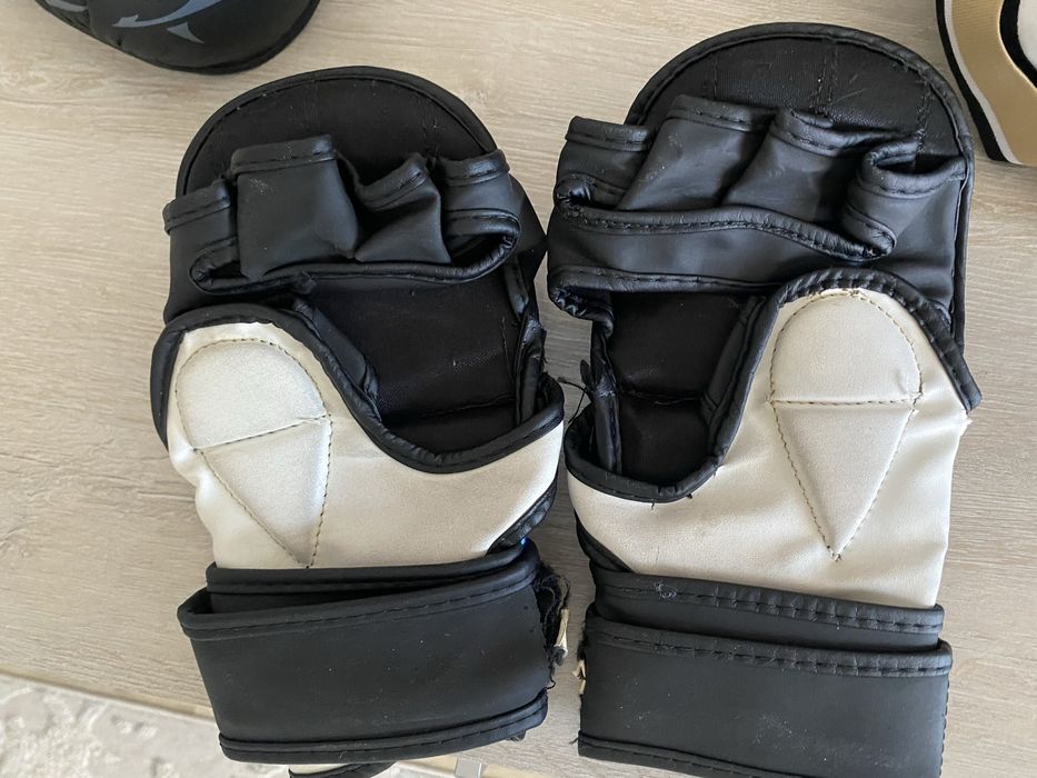 Продам перчатки RDX