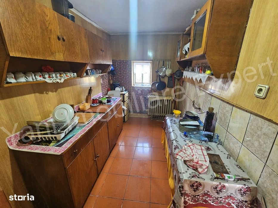 Casă de vânzare în comuna Corbeni, județ Argeș.