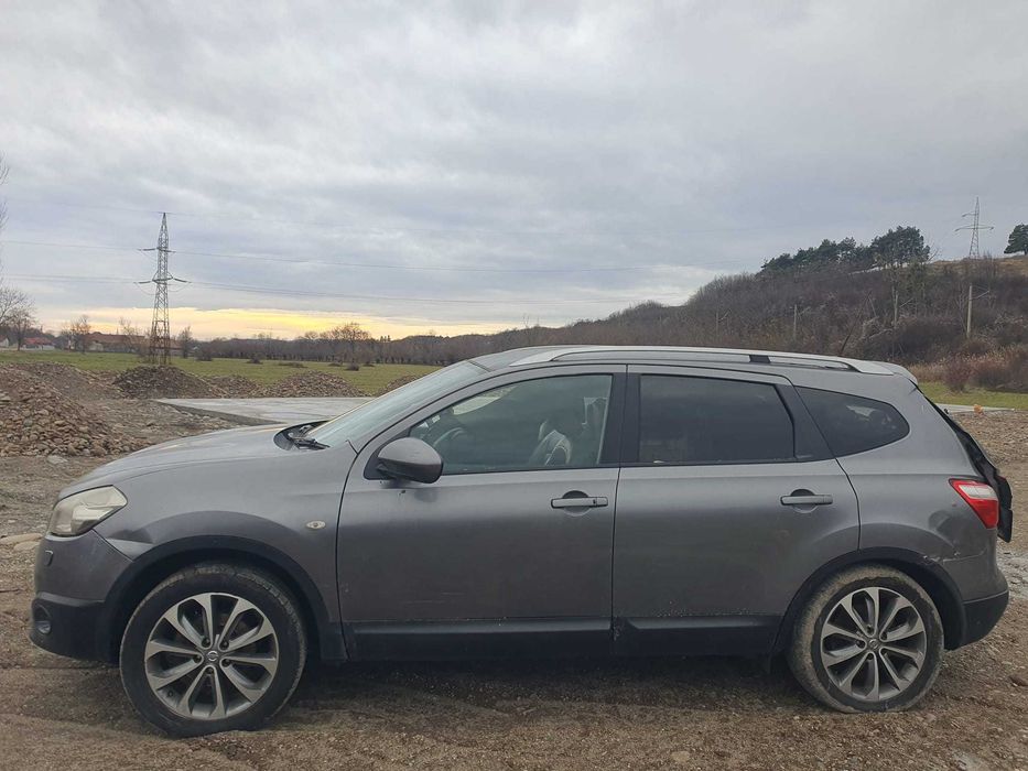 Dezmembrez Nissan Qashqai +2 2.0B 2011