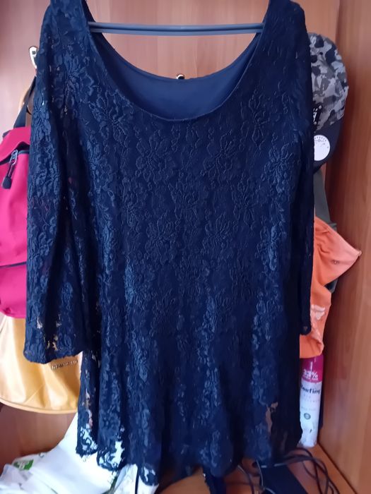 Официална черна  рокля 44 размер