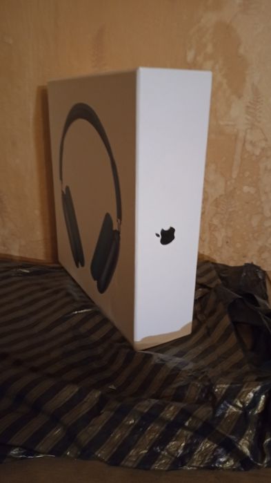 AirPods Max Много запазени