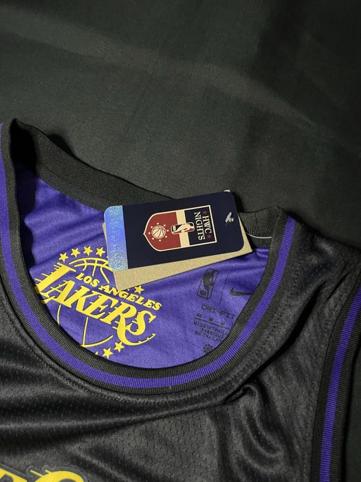 LeBron James, Lakers Jersey