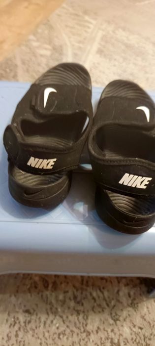 Sandală unisex Nike negri