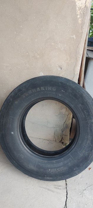 Продам шины на камаз 295/80/22,5