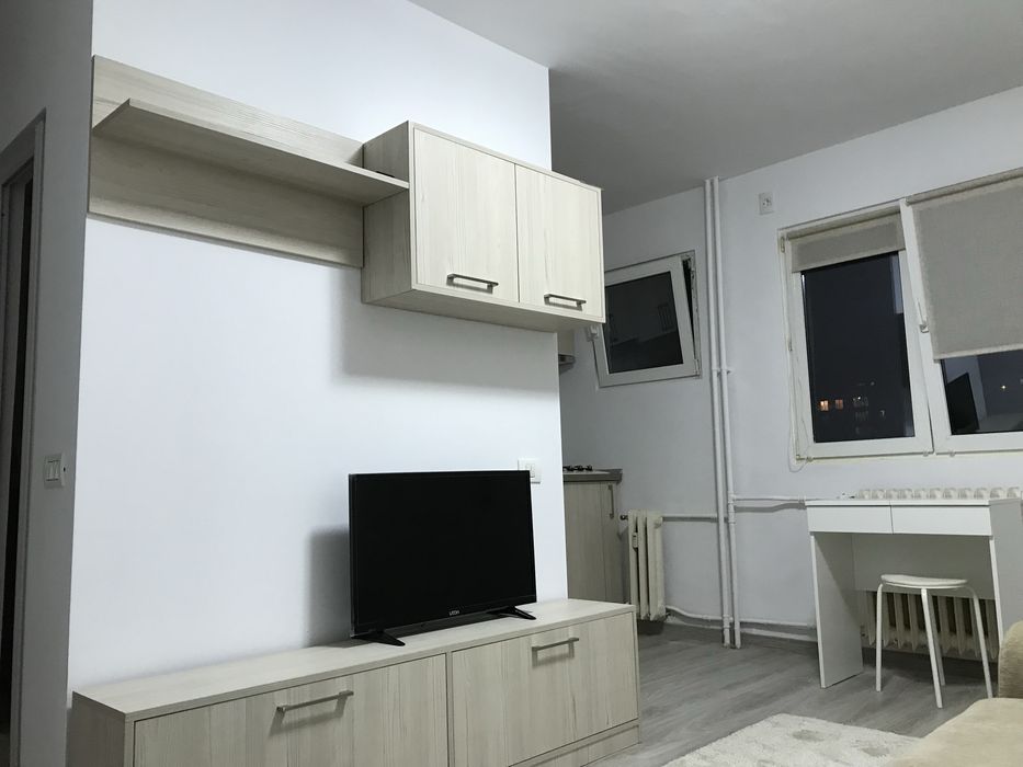 Inchiriez garsoniera mobilata complet Postavarului Proprietar