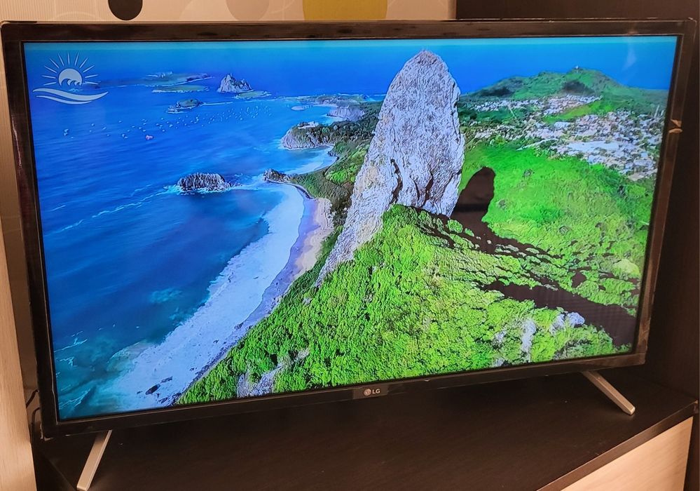 Чисто нов LG 32" Smart Full HD tv