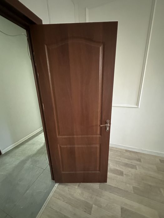 Продам двери 5 шт