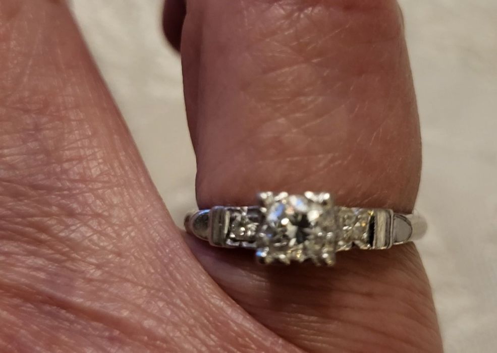 3,500€ Старинни  пръстени  - 3,500€ за комплект  от два пръстена