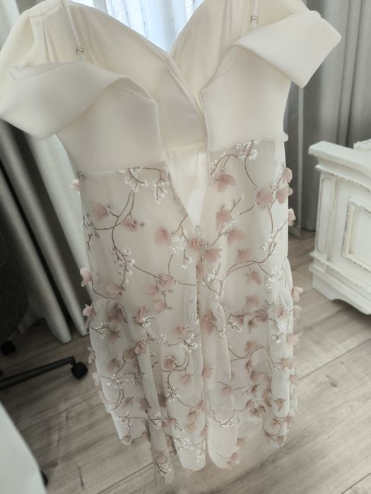 Rochie Asos deosebite mărimea 38