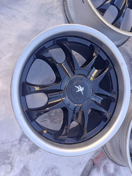 Jante aliaj de 17 inch 5x114,3 si 5x108 cu 10 găuri