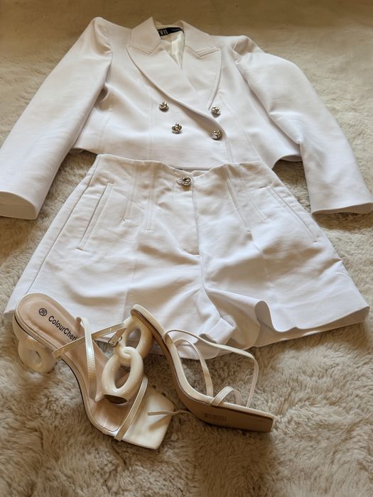 Set cu sacou si pantaloni scurti Zara