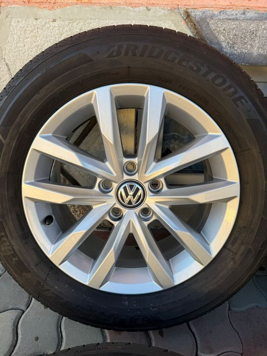 Jante de alumimiu originale VW Passat B8 R16 cu cauciucuri de vara