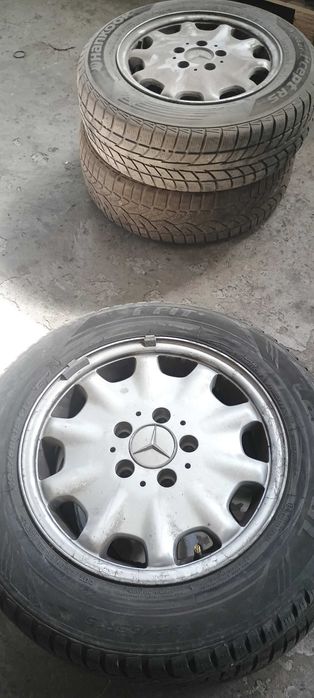 4 джанти 15" с летни гуми 205/65 за Mercedes E-Class