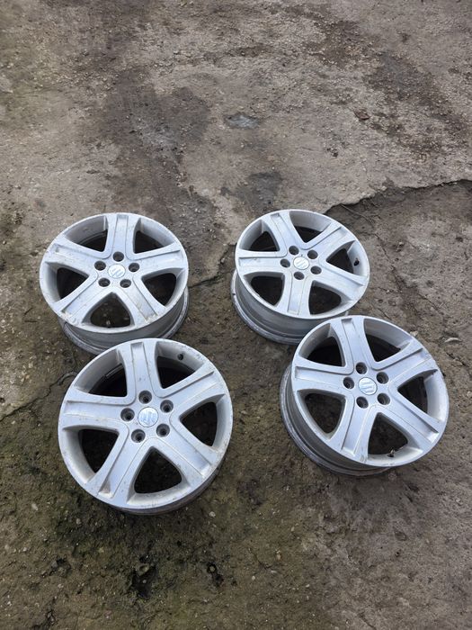 Четири броя джанти за Grand Vitara 2008 година