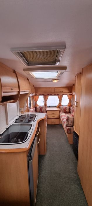 Rulota Bailey 2005 -5 locuri- 2 zone cu cort mare și Mover