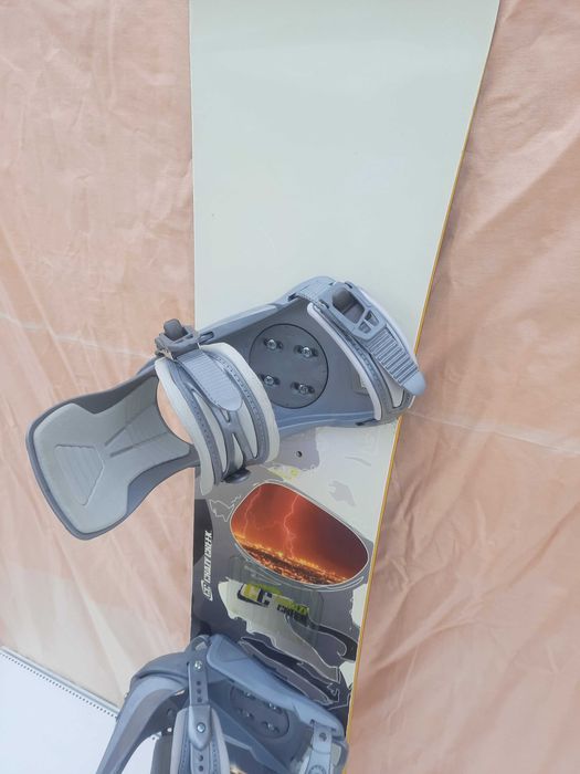 Сноуборд  CRAZY CREEK  rave  145см  с автомати