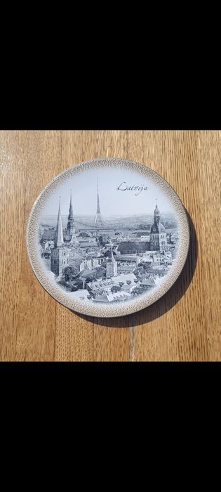 Сувенирные тарелки по 5000