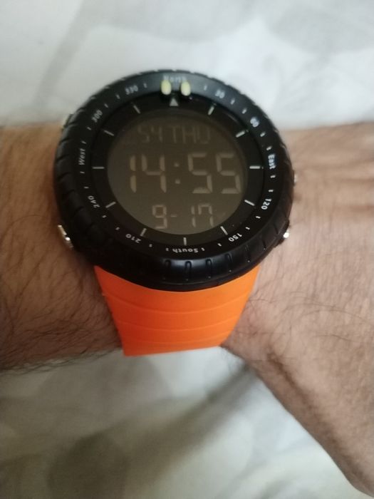 Продавам 2 Чисто нови Електронни часовника