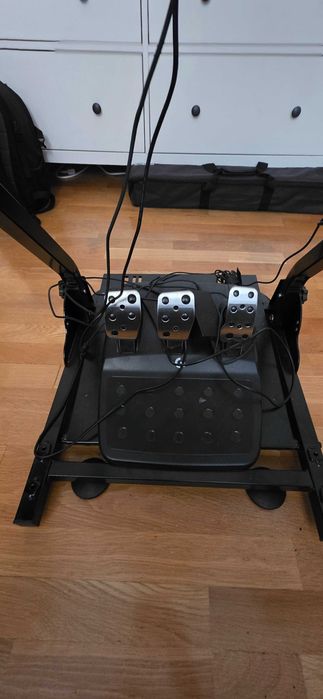 Logitech G923 TRUEFORCE + Suport Metalic (Racing Setup Complet) –  NOU