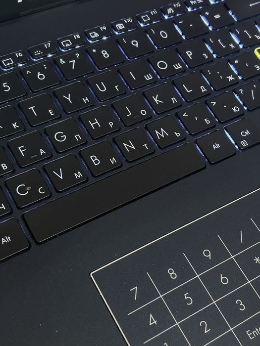 ноутбук ASUS E410M