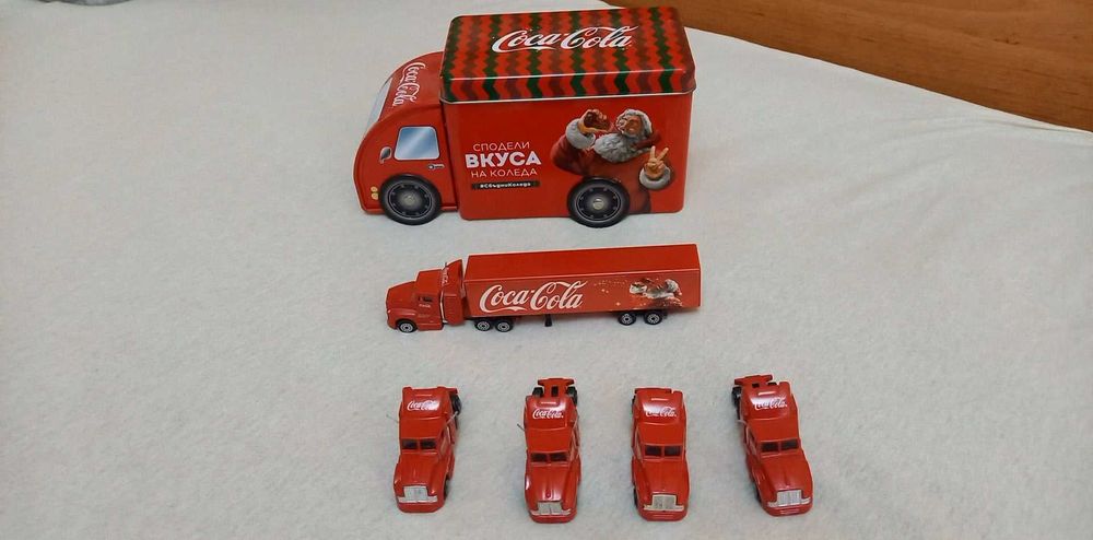 Продавам колекция Ферари от Шел и други.