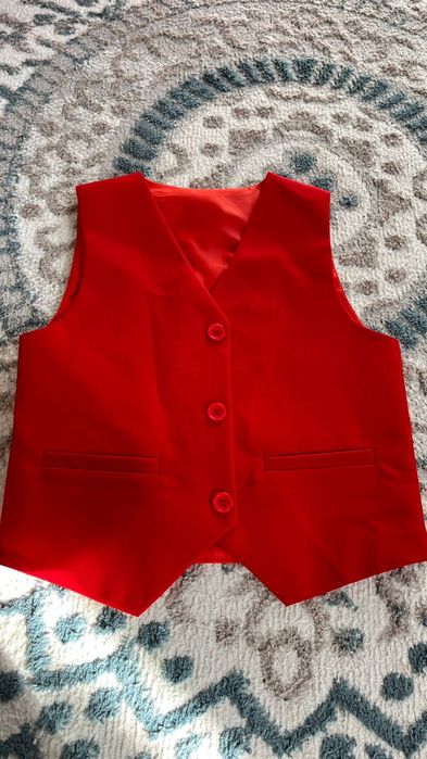 Кызыл жекет, новый