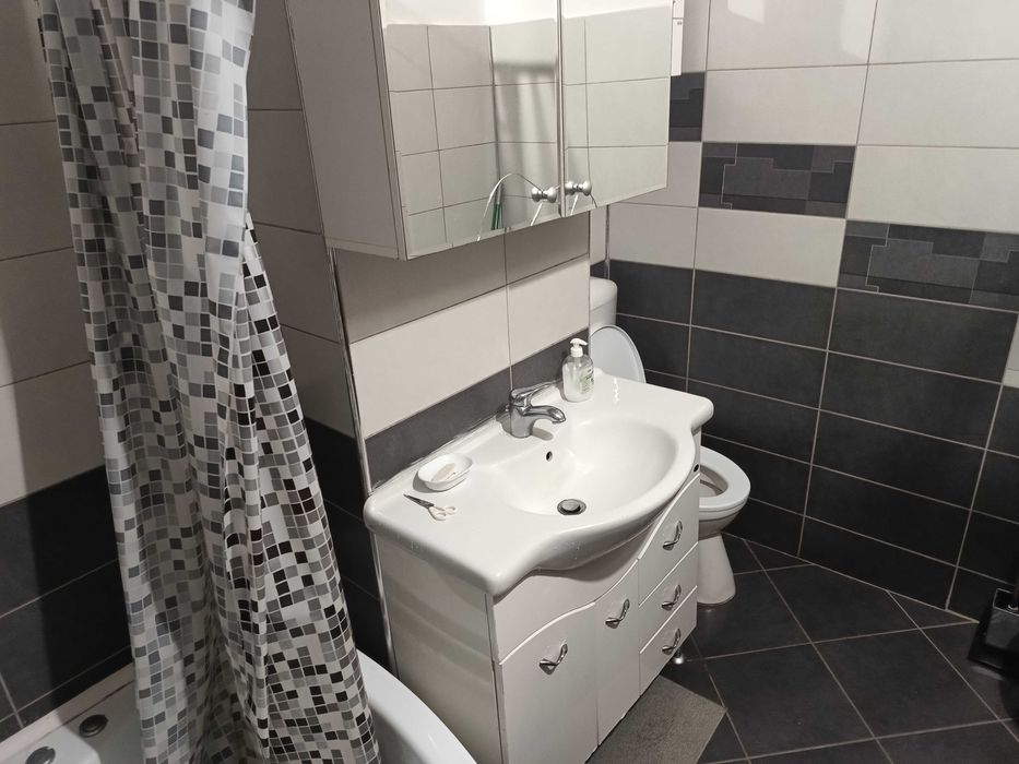 Colega apartament Lujerului/ camera închiriat la 2 min metrou Luj