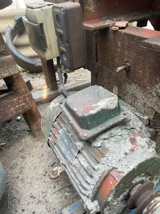 Бетономешалка 0,3 м3