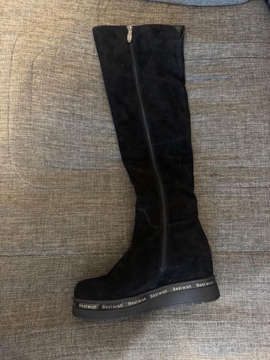 продаются зимные сапоги ботфорты