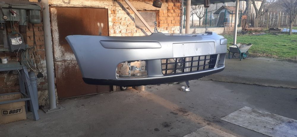 Предна броня голф 5