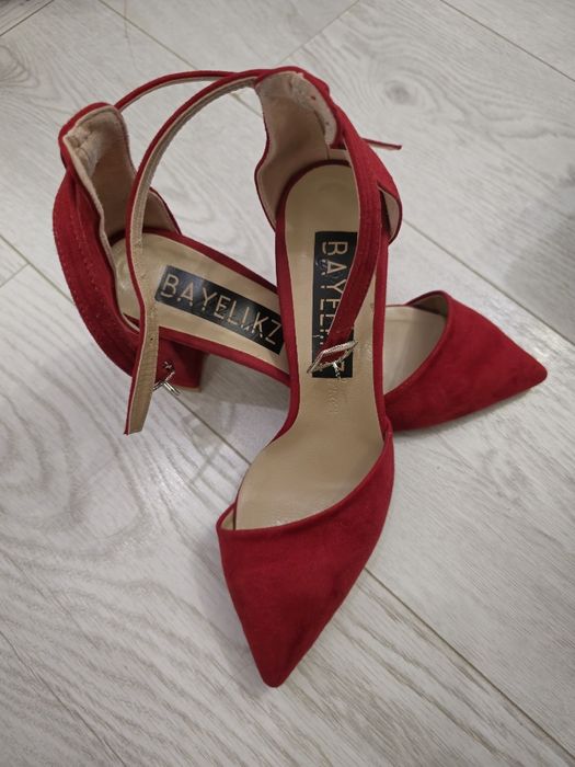 Туфли вечерние красные