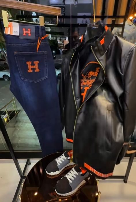 Geaca si blugi  Hermes