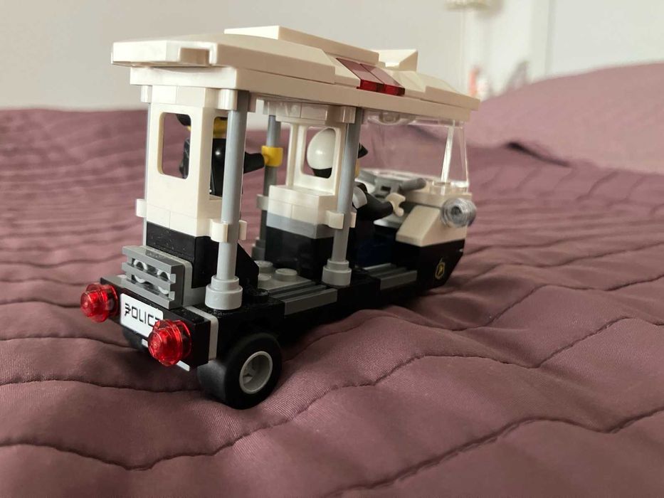 Lego кола за пустинно рали и Lego ninjago триколка