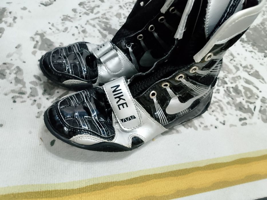 Боксерки хайперка1 черный торг есть