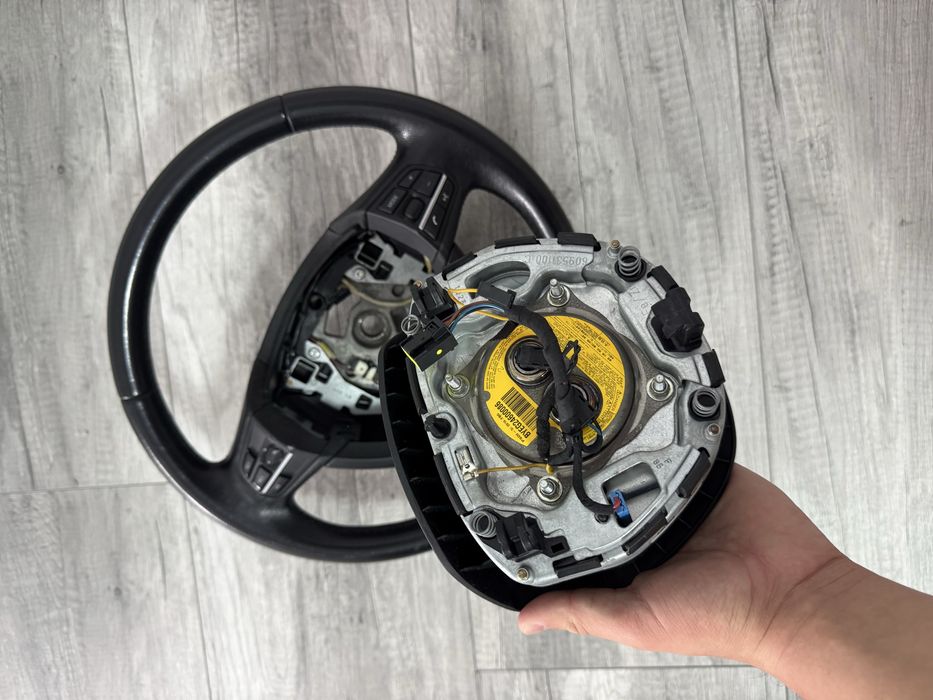 volan bmw f10 f11 complet!