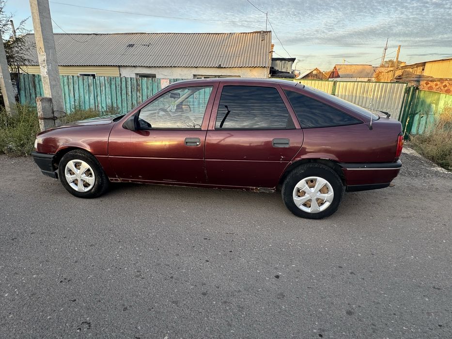 Продам машину Opel Vectra A
